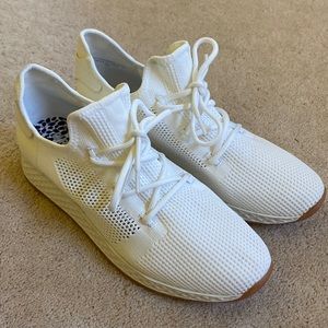 NWOT Urban Sport by J/slide Sneaker